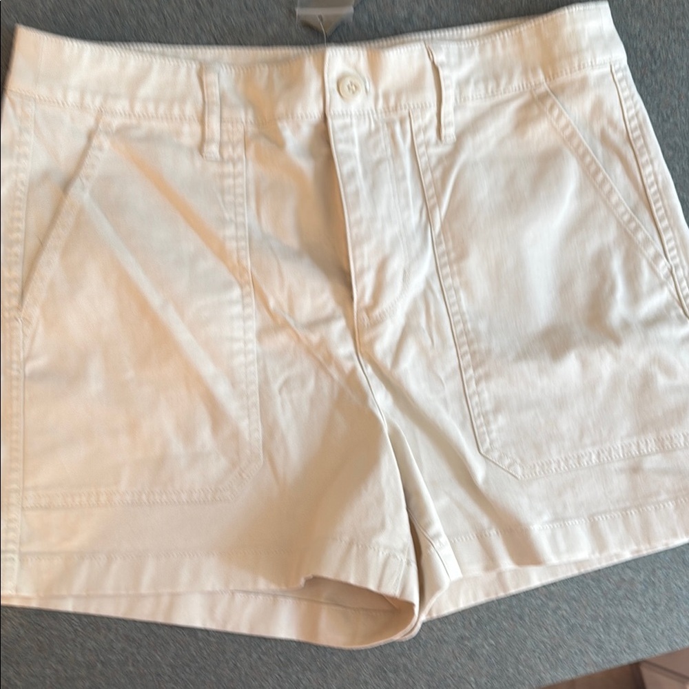NWT J Crew Women's Cream Shorts